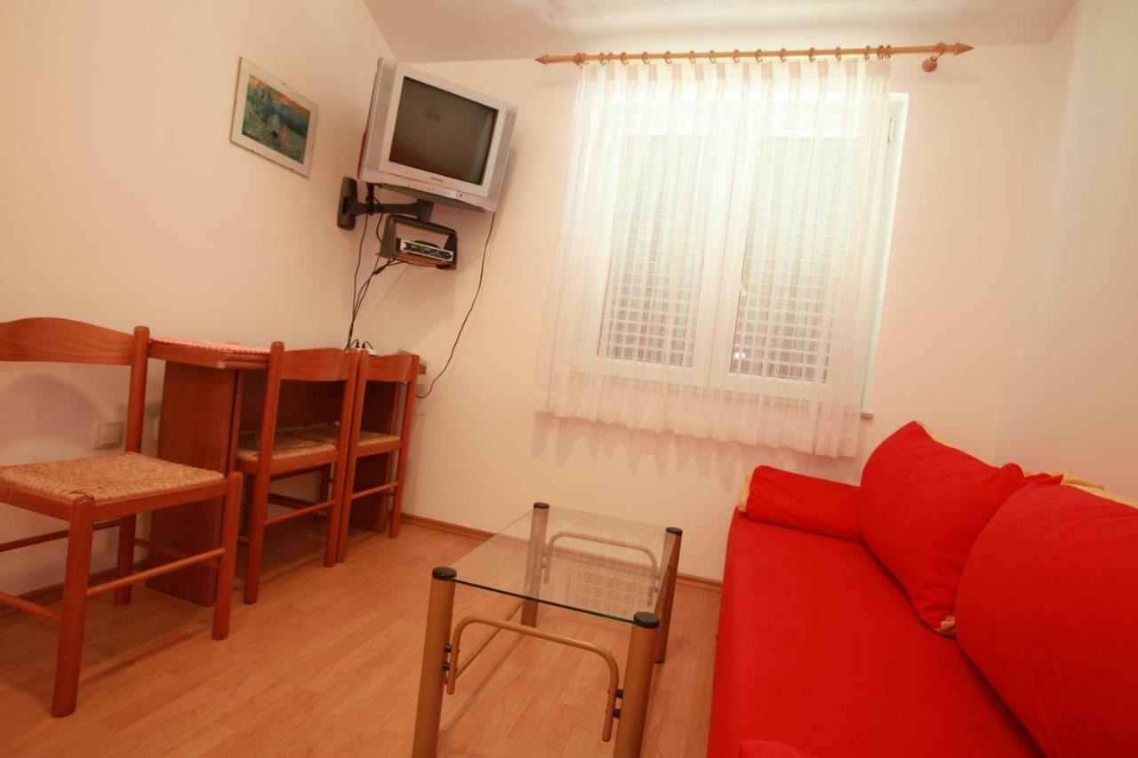 Apartments Goga Baska  Luaran gambar