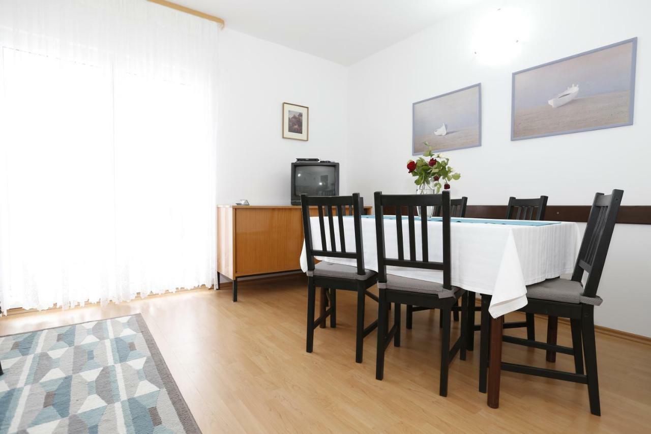 Apartments Goga Baska  Luaran gambar